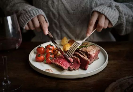 steak contain amino acid 