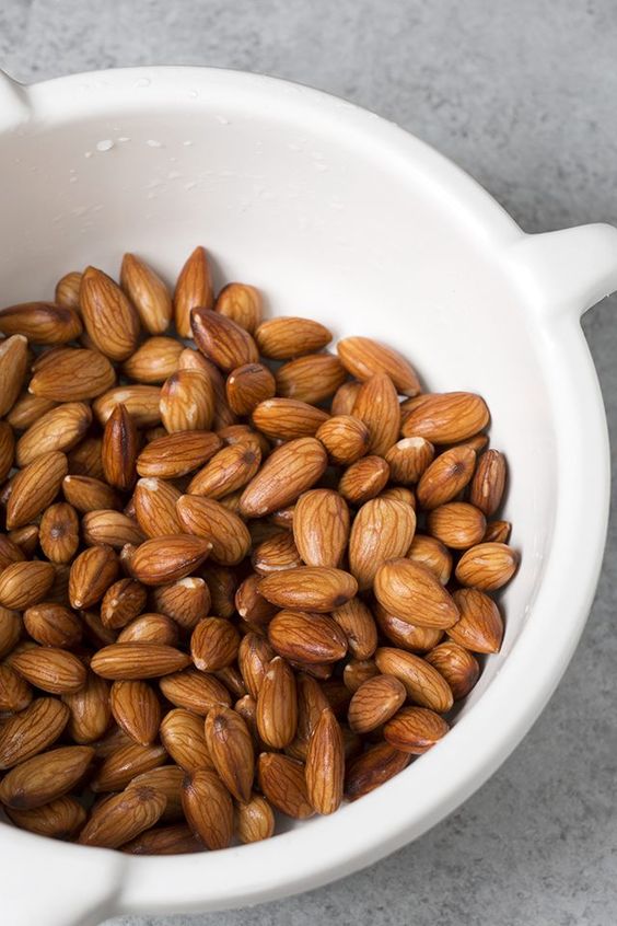 essential minerals like magnesium and calcium exist in almonds to preserve bone health