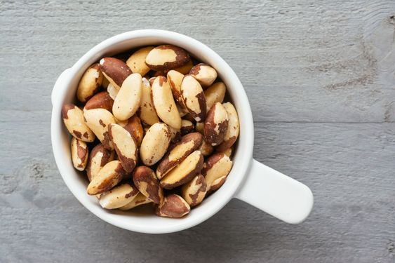 brazil nuts could improve testosterone hormone to build up muscle strength