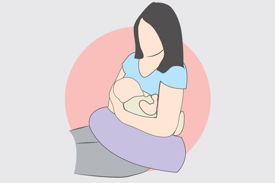 football hold breastfeeding position is good for mom with large breast