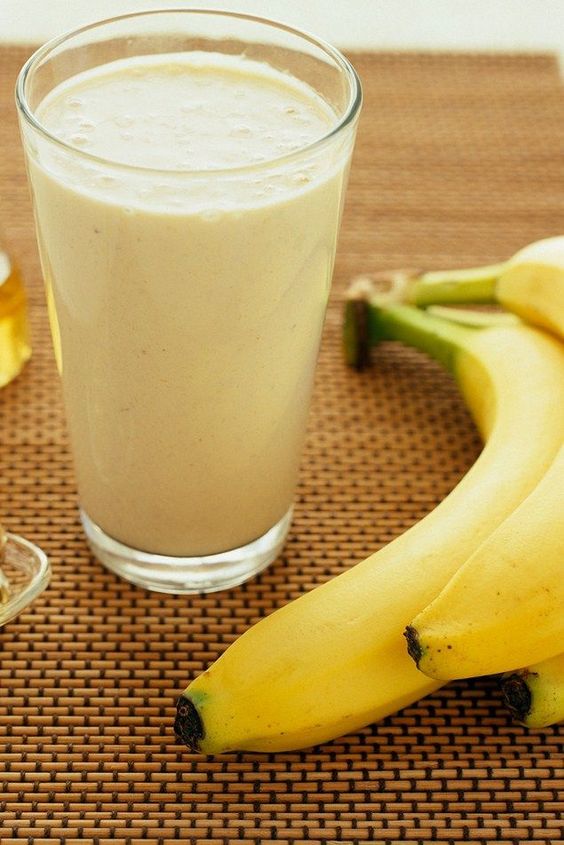 mixing banana, milk, and honey could stimulate sleepiness and reduce insomnia symptom