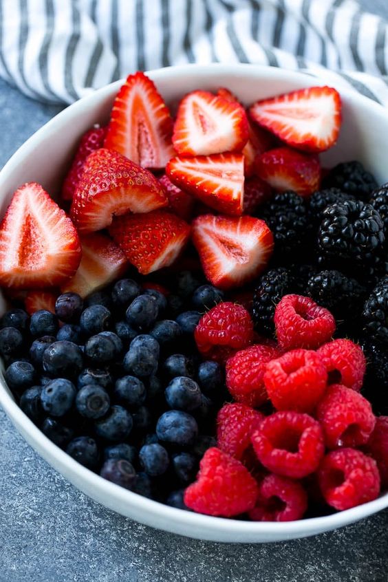 Berries could relieve muscle pain and improve its health