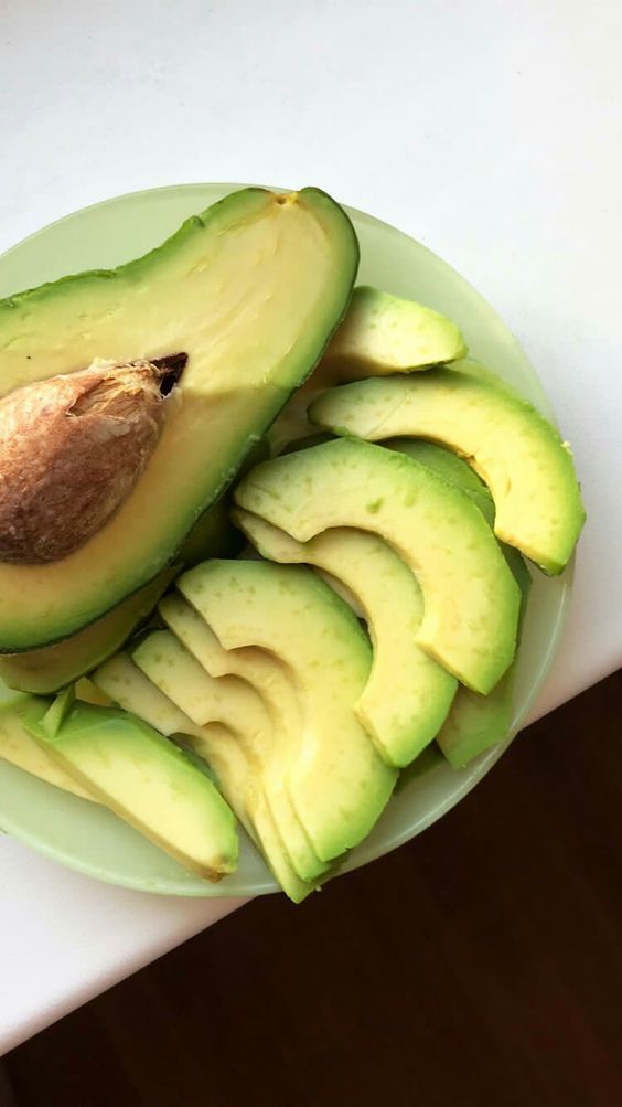 the fact about avocado contain antioxidant is true